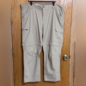 Columbia men’s SZ 44/30 Omni shield‎ advanced repellency pants zip off to shorts